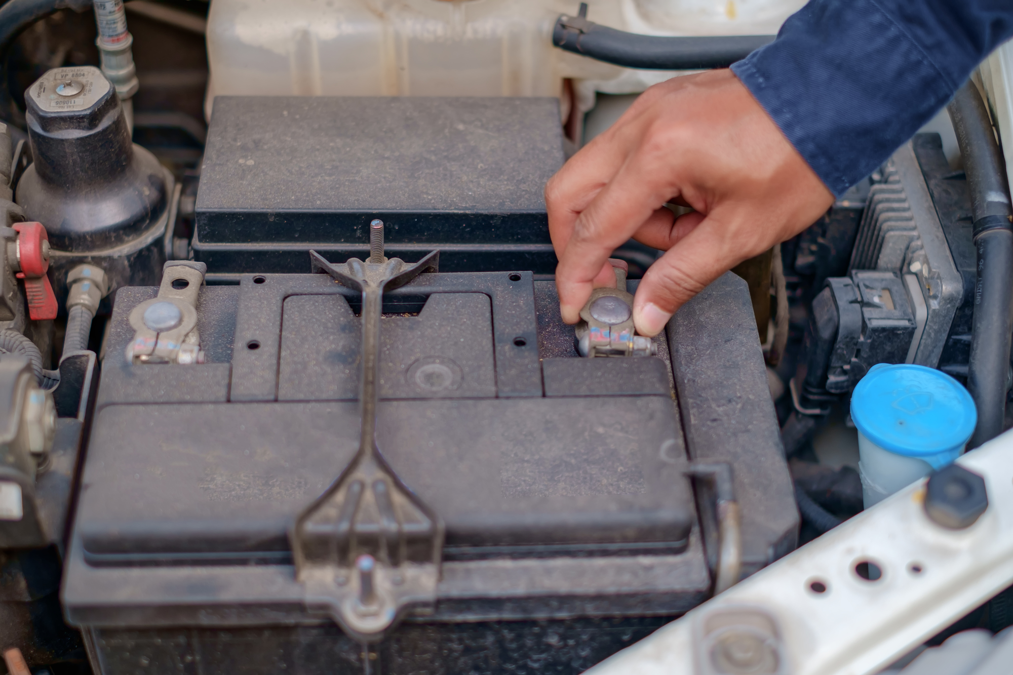 車のバッテリーの廃棄方法とは？処分するための4つの方法
